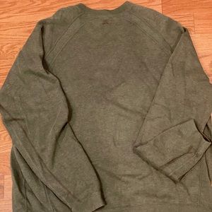 Tommy Bahama sweater